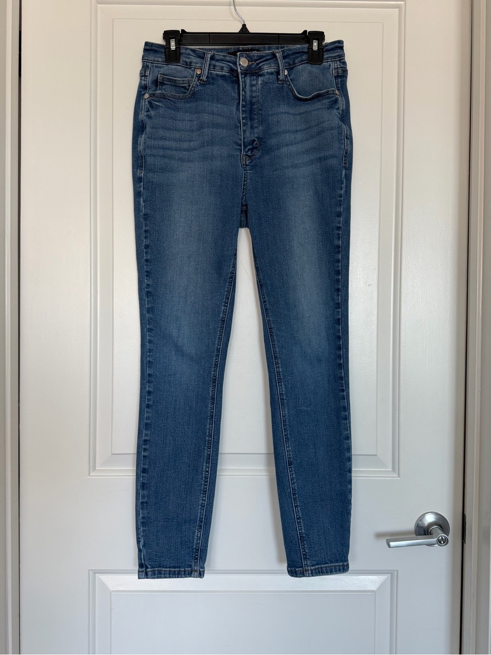 Judy Blue Skinny JeansMedium Blue Wash EUC